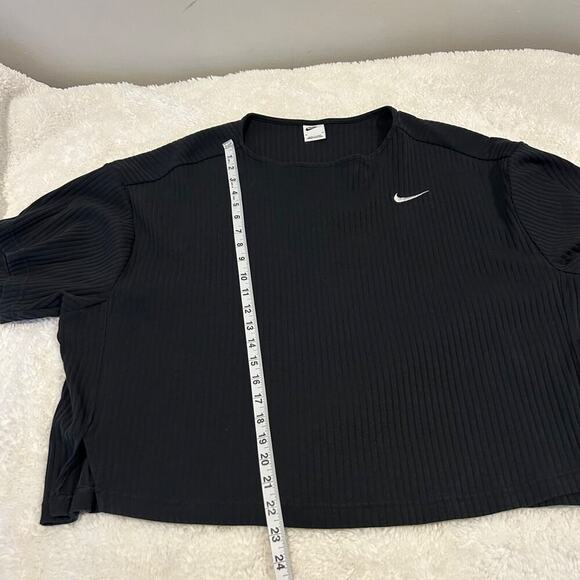 Nike Womens Plus SZ 2XL Black Ribbed Short Sleeve Crop Top‎ - Picture 4 of 6